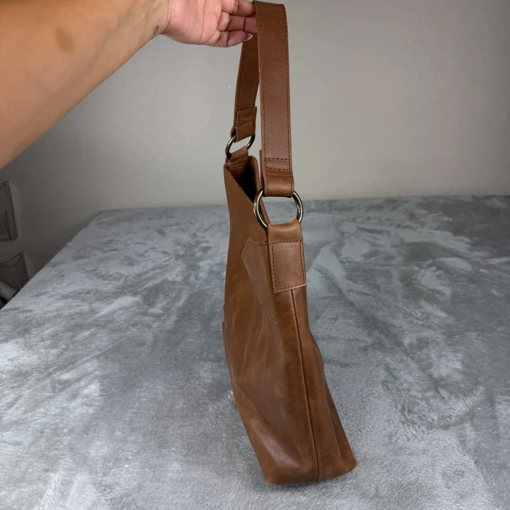 Able leather hobo
